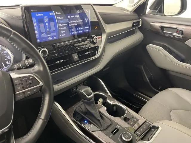 2020 Toyota Highlander Platinum