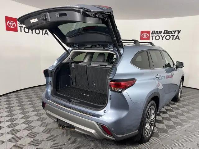 2020 Toyota Highlander Platinum