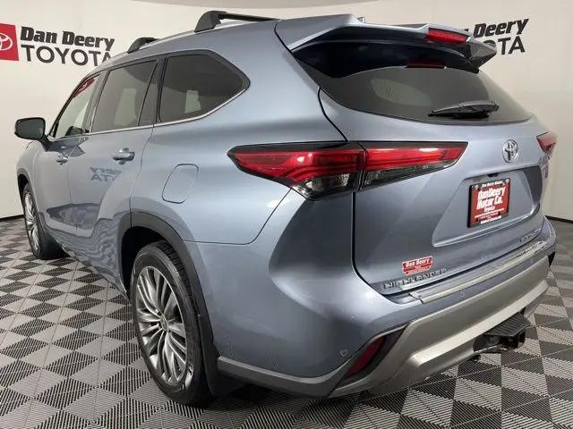 2020 Toyota Highlander Platinum