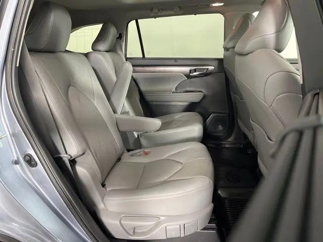 2020 Toyota Highlander Platinum