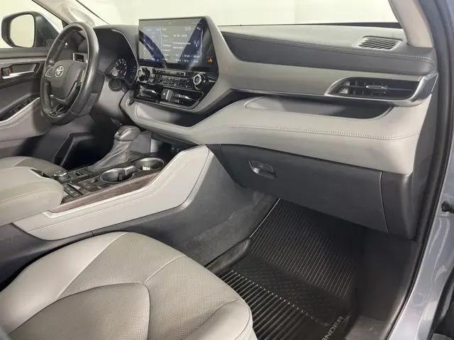 2020 Toyota Highlander Platinum