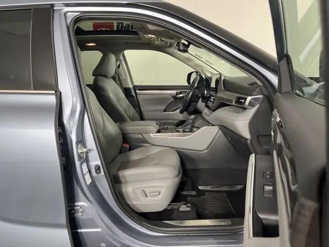 2020 Toyota Highlander Platinum