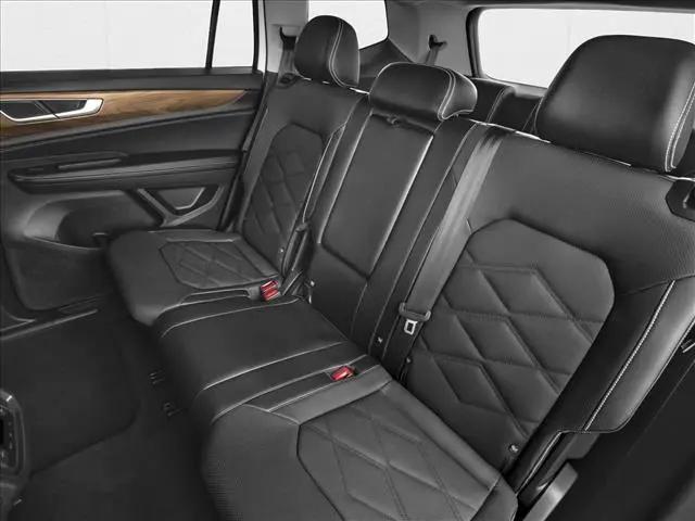 2026 Volkswagen Atlas SE with Technology