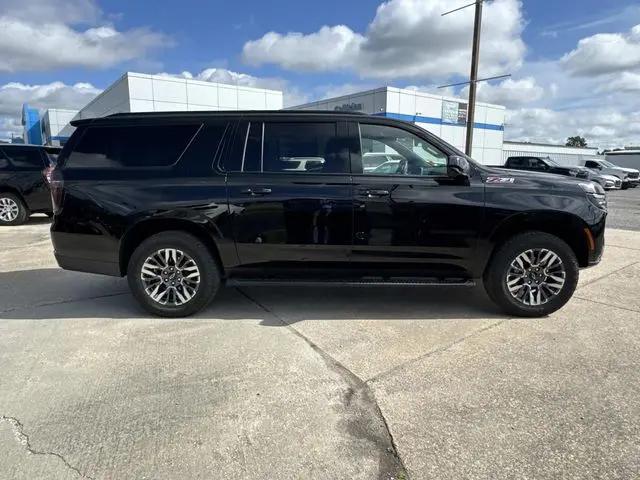2025 Chevrolet Suburban 4WD Z71