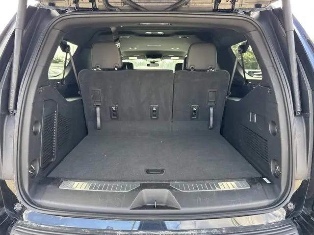 2025 Chevrolet Suburban 4WD Z71