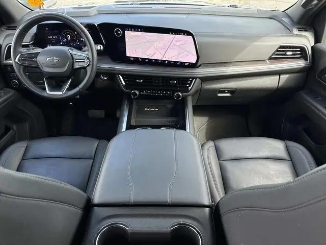 2025 Chevrolet Suburban 4WD Z71
