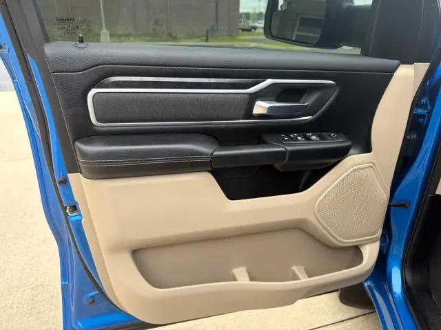 2021 Ram 1500 Big Horn Crew Cab 4x4 5'7" Box