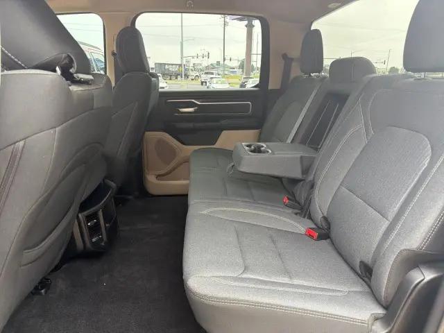 2021 Ram 1500 Big Horn Crew Cab 4x4 5'7" Box