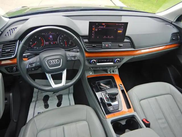 2023 Audi Q5 Premium 40 TFSI quattro S tronic
