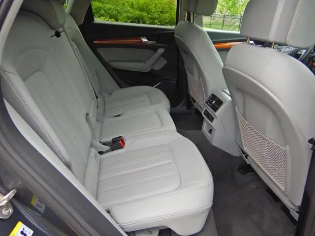 2023 Audi Q5 Premium 40 TFSI quattro S tronic