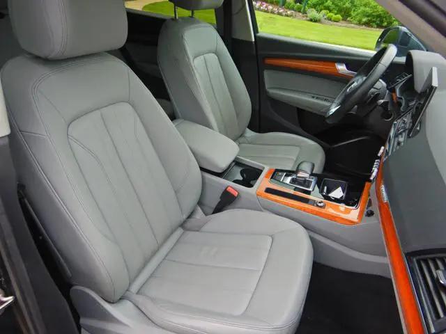 2023 Audi Q5 Premium 40 TFSI quattro S tronic