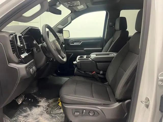 2026 Chevrolet Silverado 1500 4WD Crew Cab Standard Bed LT