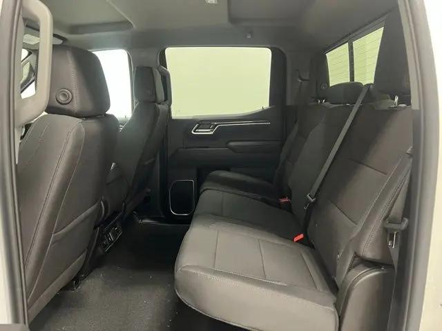 2026 Chevrolet Silverado 1500 4WD Crew Cab Standard Bed LT