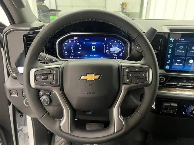 2026 Chevrolet Silverado 1500 4WD Crew Cab Standard Bed LT