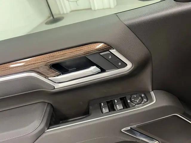 2026 Chevrolet Silverado 1500 4WD Crew Cab Standard Bed LT