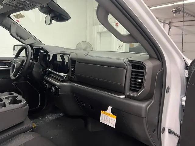 2026 Chevrolet Silverado 1500 4WD Crew Cab Standard Bed LT
