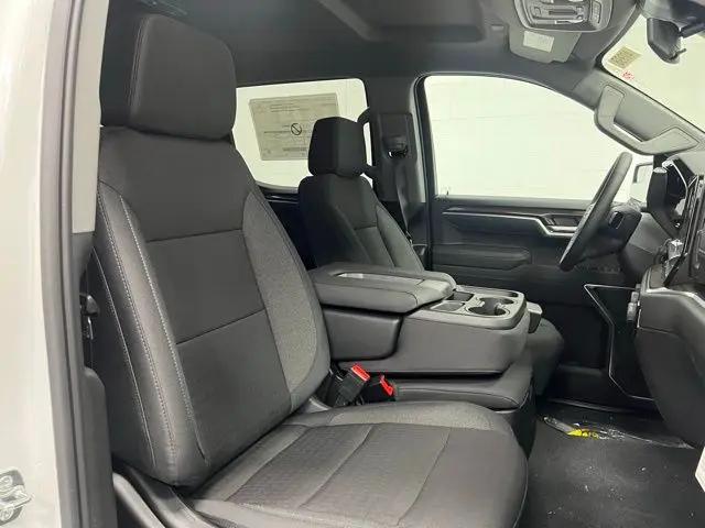 2026 Chevrolet Silverado 1500 4WD Crew Cab Standard Bed LT