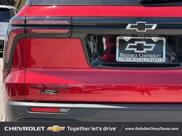 2026 Chevrolet Traverse FWD LT