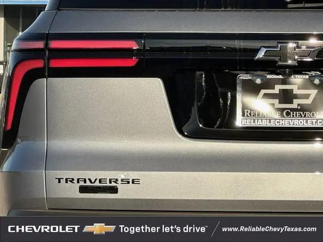 2026 Chevrolet Traverse FWD LT