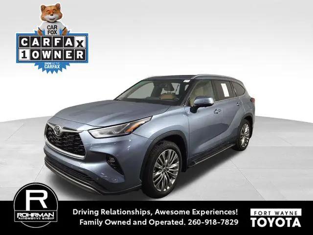 2024 Toyota Highlander Platinum for sale in Fort Wayne, IN