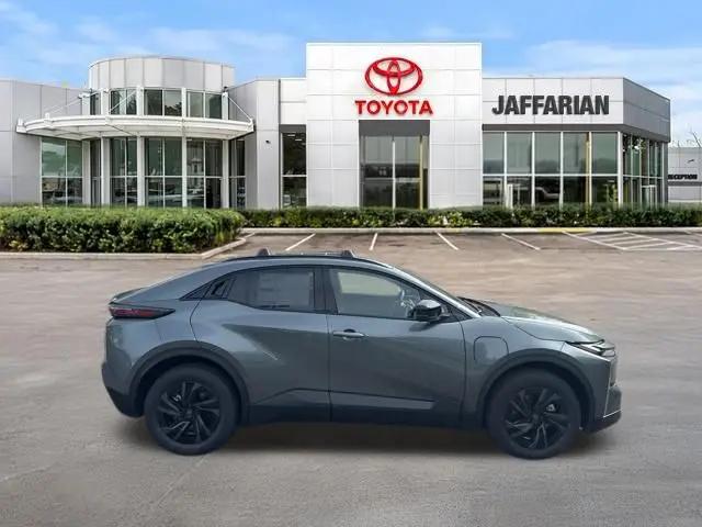 2026 Toyota C-HR SE