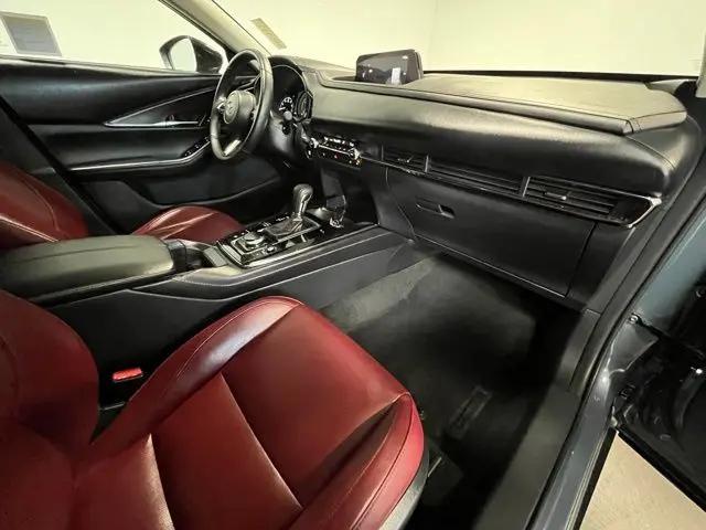 2025 Mazda CX-30 2.5 S Carbon Edition