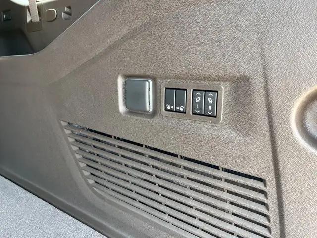 2026 Chevrolet Suburban Z71, 4WD