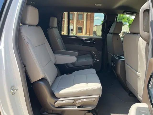 2026 Chevrolet Suburban Z71, 4WD