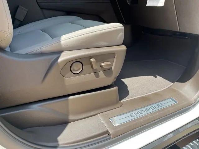 2026 Chevrolet Suburban Z71, 4WD