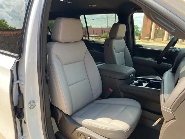 2026 Chevrolet Suburban Z71, 4WD