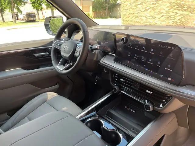 2026 Chevrolet Suburban Z71, 4WD