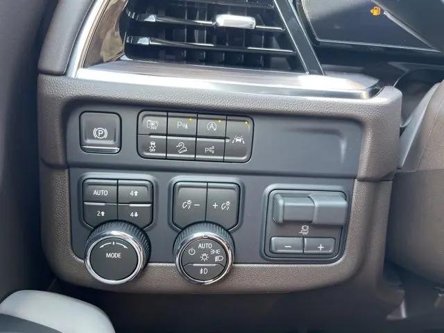 2026 Chevrolet Suburban Z71, 4WD
