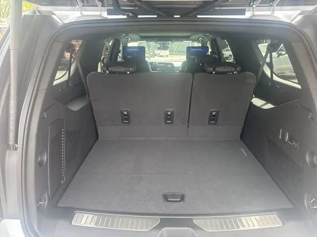 2026 Chevrolet Suburban High Country, 4WD