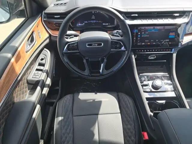 2026 Jeep Grand Cherokee L Summit 4x4