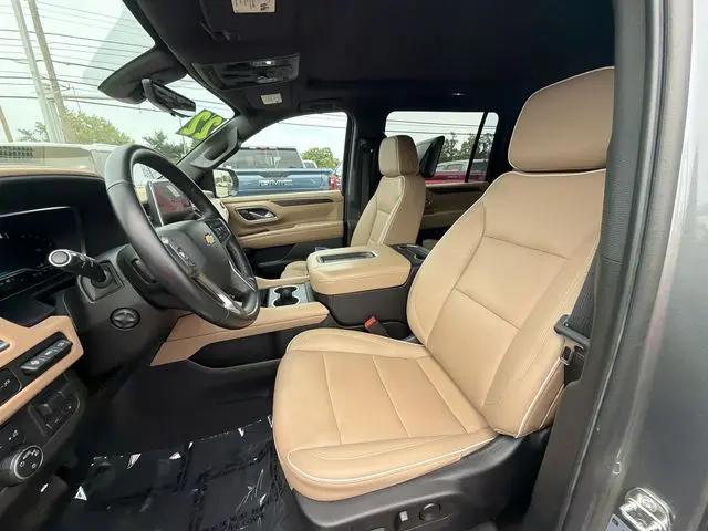 2022 Chevrolet Suburban 4WD Premier