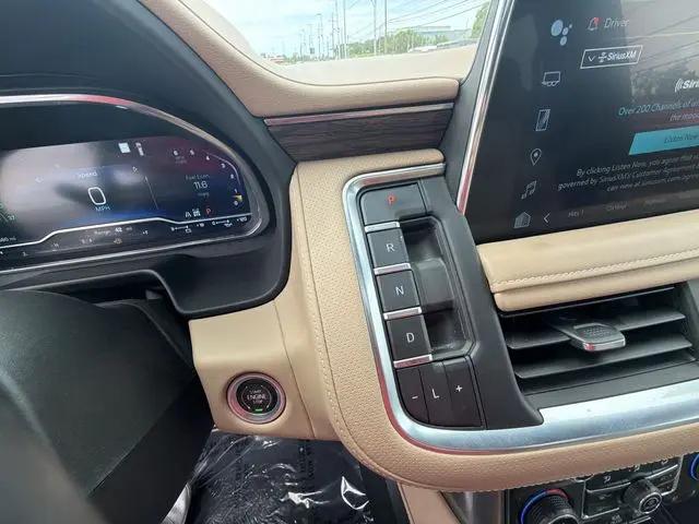 2022 Chevrolet Suburban 4WD Premier