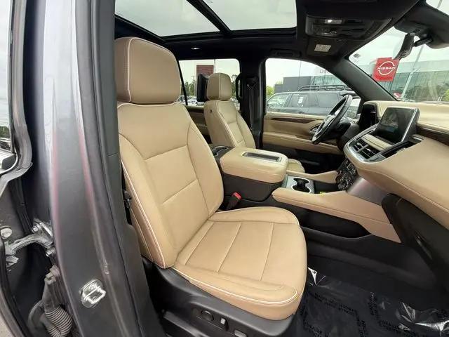 2022 Chevrolet Suburban 4WD Premier