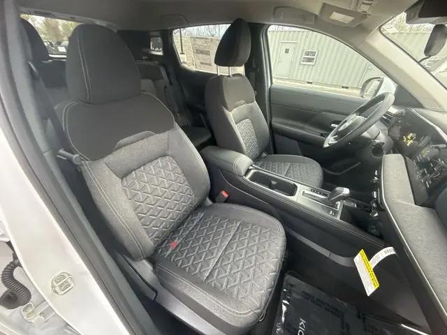 2025 Nissan Kicks SV Intelligent AWD