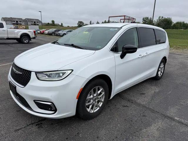 2024 Chrysler Pacifica Touring L for sale in Maryville, MO