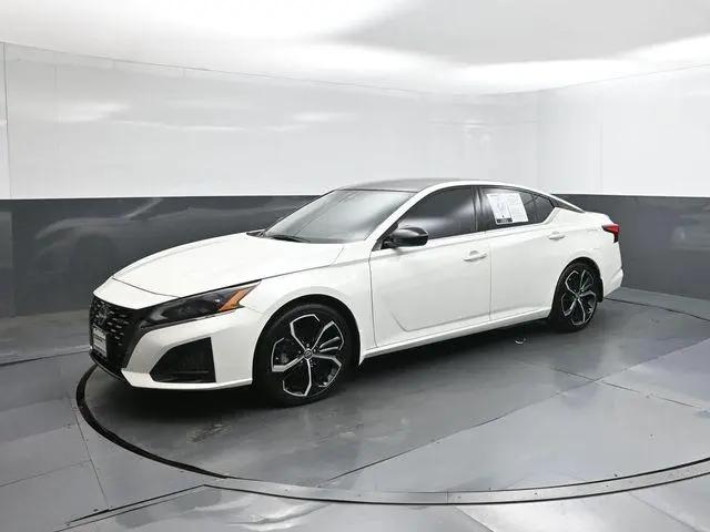2023 Nissan Altima SR FWD for sale in Beaumont, TX
