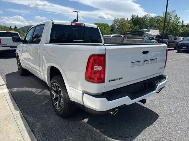 2026 Ram 1500 Laramie Crew Cab 4x4 5'7" Box