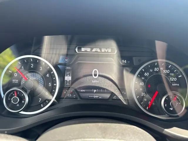 2026 Ram 1500 Laramie Crew Cab 4x4 5'7" Box