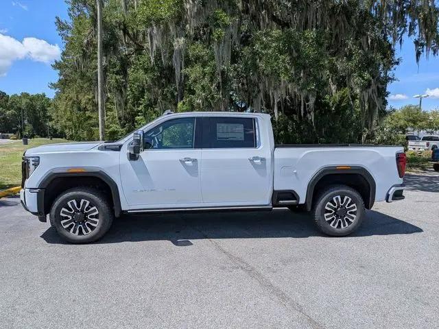 2026 GMC Sierra 2500HD Crew Cab, Standard Bed, Denali Ultimate, 4WD