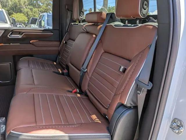 2026 GMC Sierra 2500HD Crew Cab, Standard Bed, Denali Ultimate, 4WD