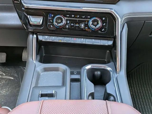 2026 GMC Sierra 2500HD Crew Cab, Standard Bed, Denali Ultimate, 4WD