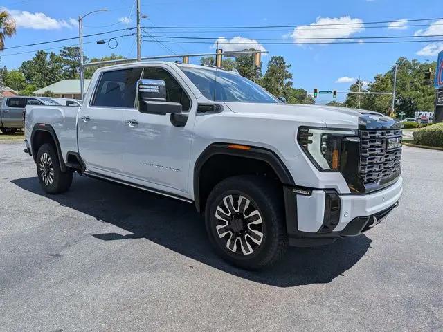 2026 GMC Sierra 2500HD Crew Cab, Standard Bed, Denali Ultimate, 4WD