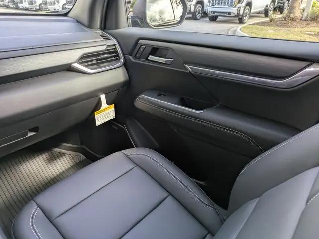 2026 GMC Acadia Elevation FWD