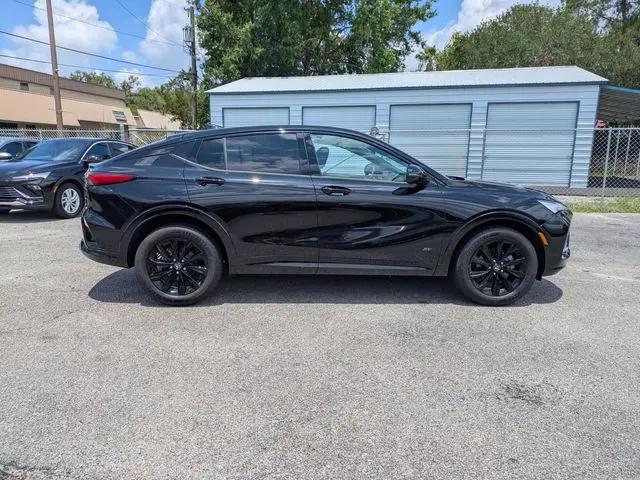 2026 Buick NV Sport Touring FWD