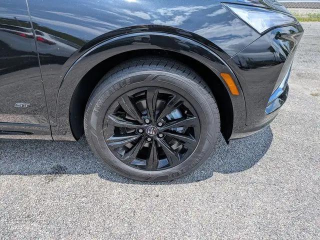 2026 Buick NV Sport Touring FWD