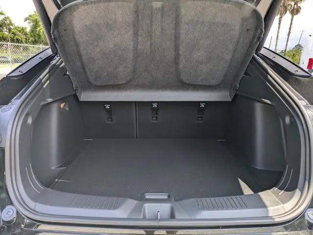 2026 Buick NV Sport Touring FWD